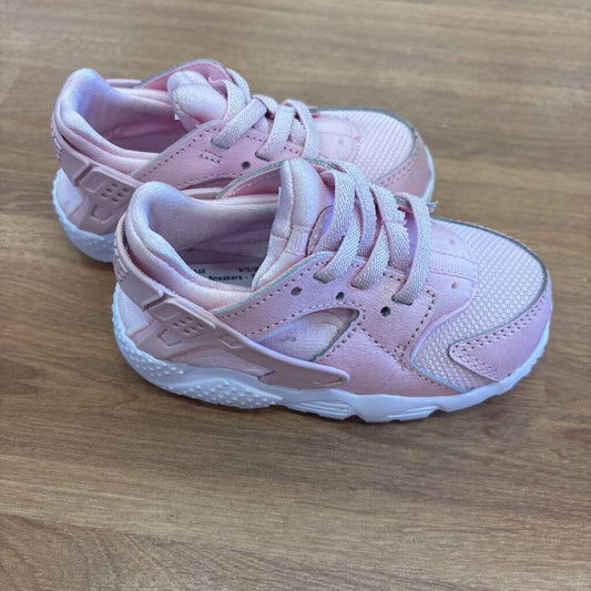 Nike Pink Sneakers - 7