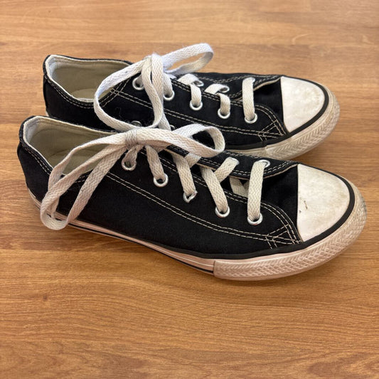 Converse Black Sneakers (wear) - 2