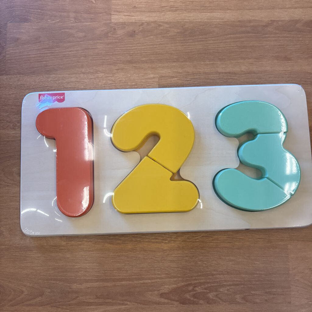 NEW Fisher PRice Montessori Wooden 123 Puzzle