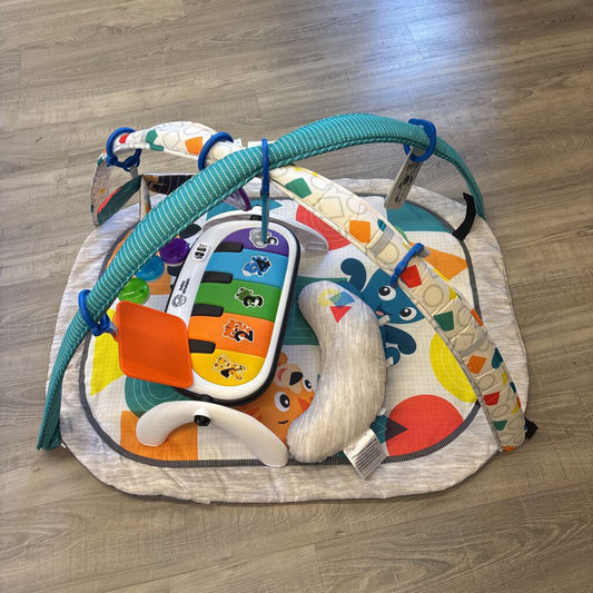 Baby Einstein Kickin' Tunes Music & Language Discovery Gym
