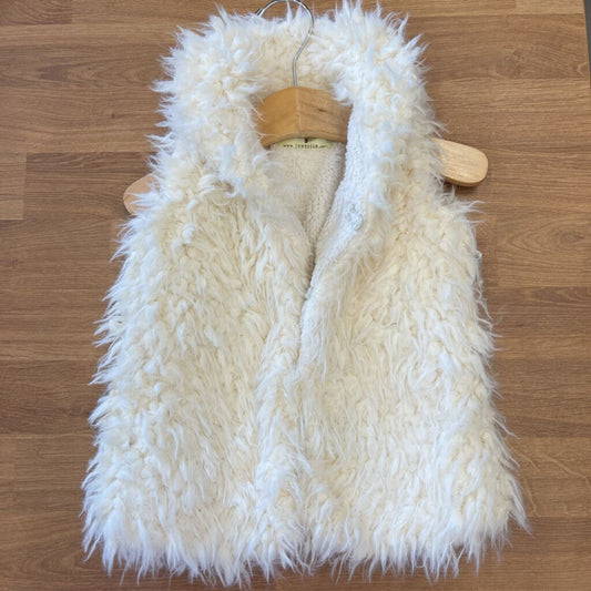 Mia Joy Fuzzy Vest - 3