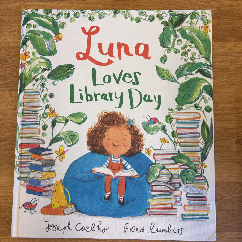 Luna Loves Library Day