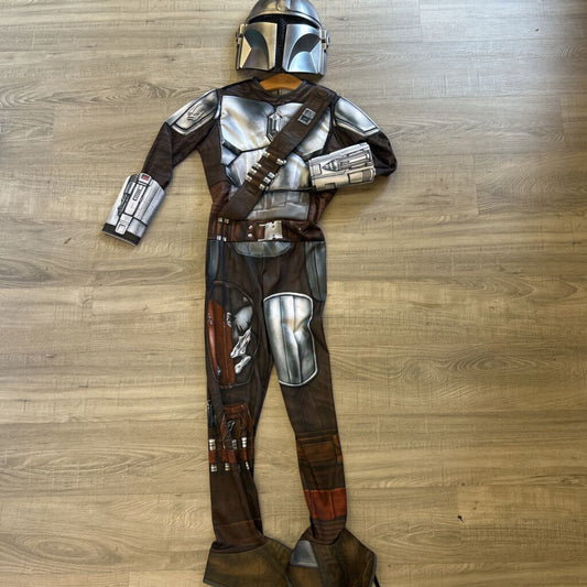 Star Wars Costume ~ 10/12 (missing cape)