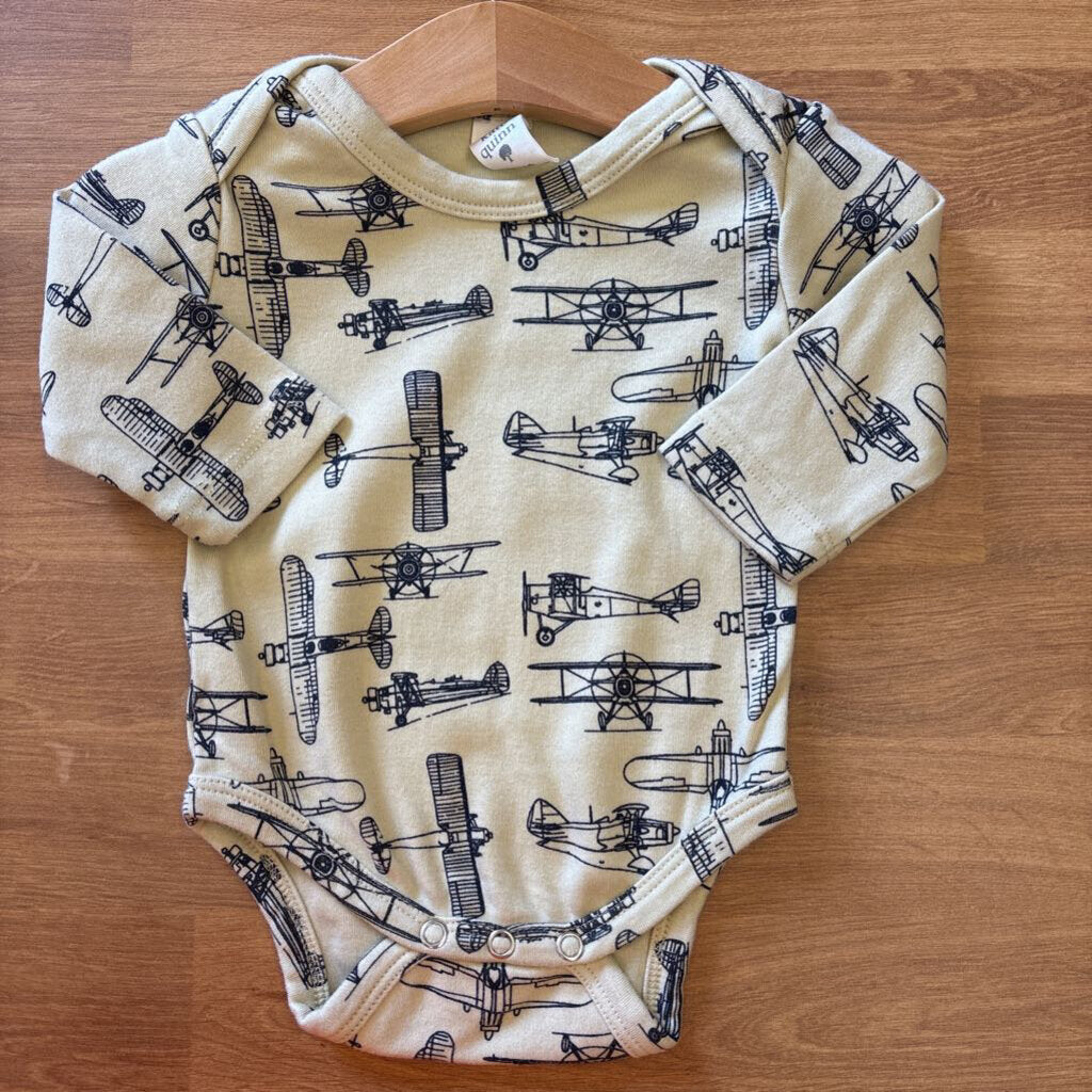 Kate Quinn Plane LS Onesie - 3/6m