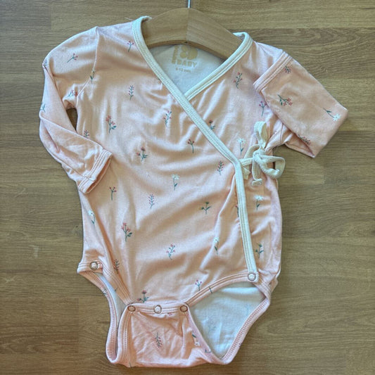 Dot Baby Bamboo Flower Wrap LS Onesie - 6/12m
