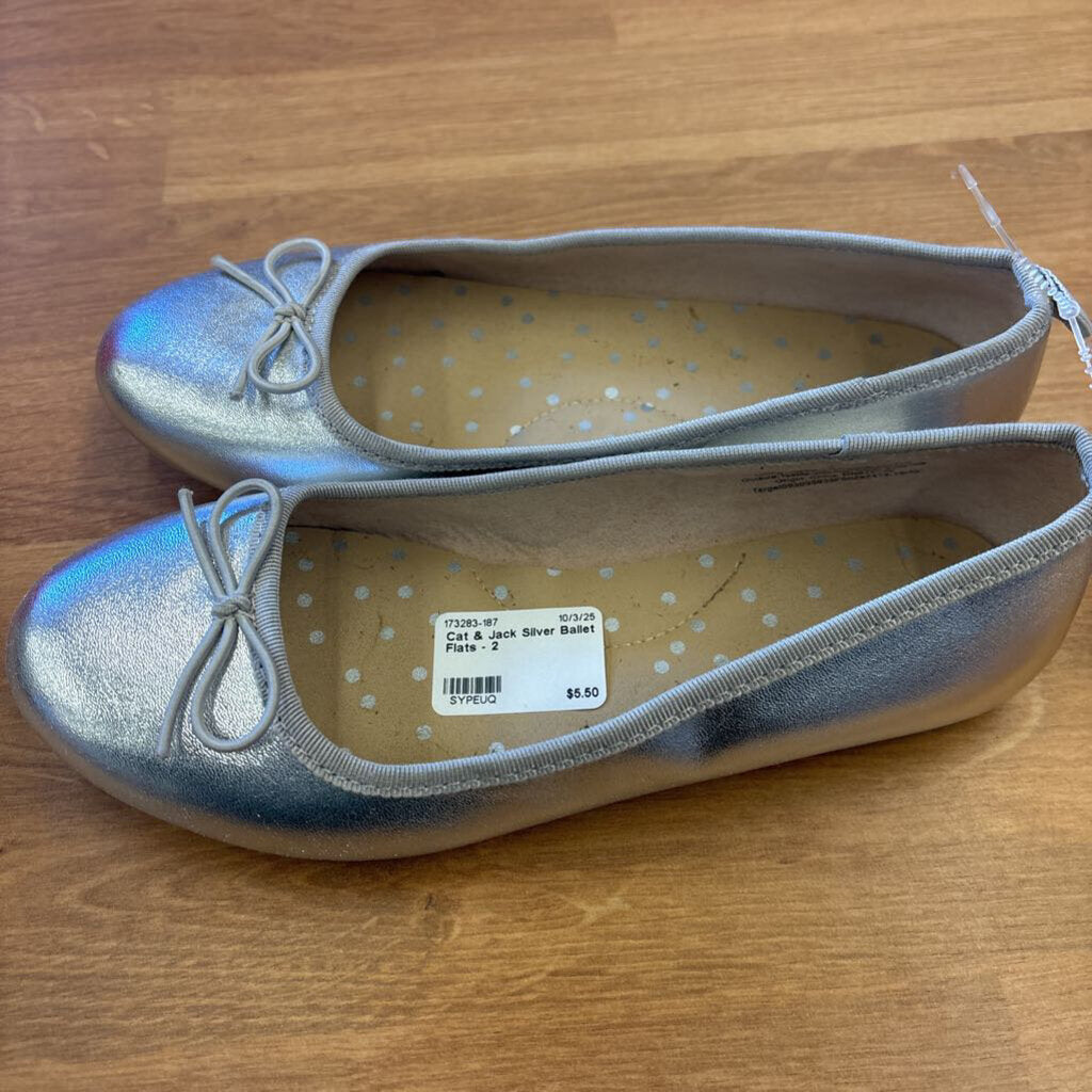 Cat & Jack Silver Ballet Flats - 2