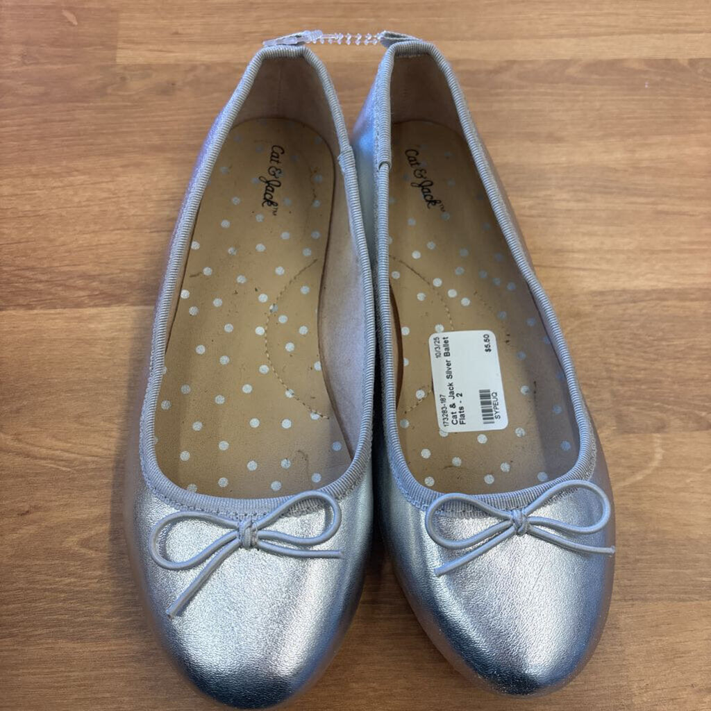 Cat & Jack Silver Ballet Flats - 2
