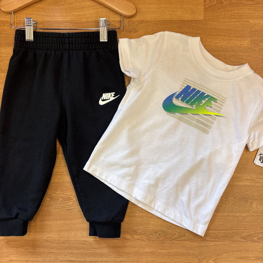 NWT Nike Two Pc Set - 24m