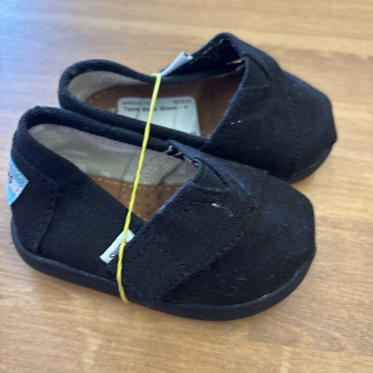 Toms Black Shoes - 4