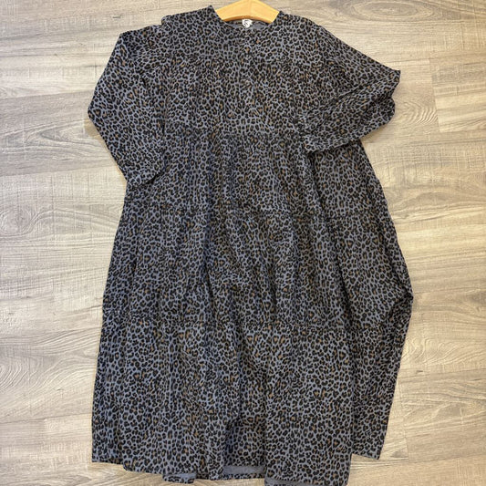 NWT Tocoto Leopard LS Dress - 10