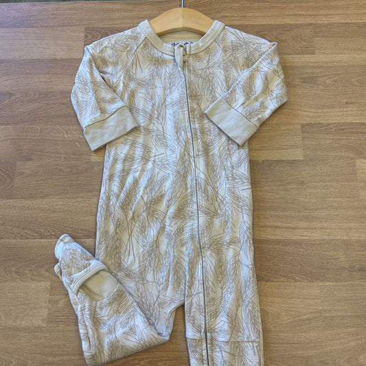 Goumi Wheat Zip Sleeper (small hole in arm) - 12/18m