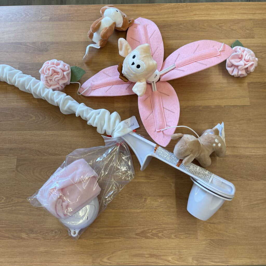 The Peanutshell Flower Mobile