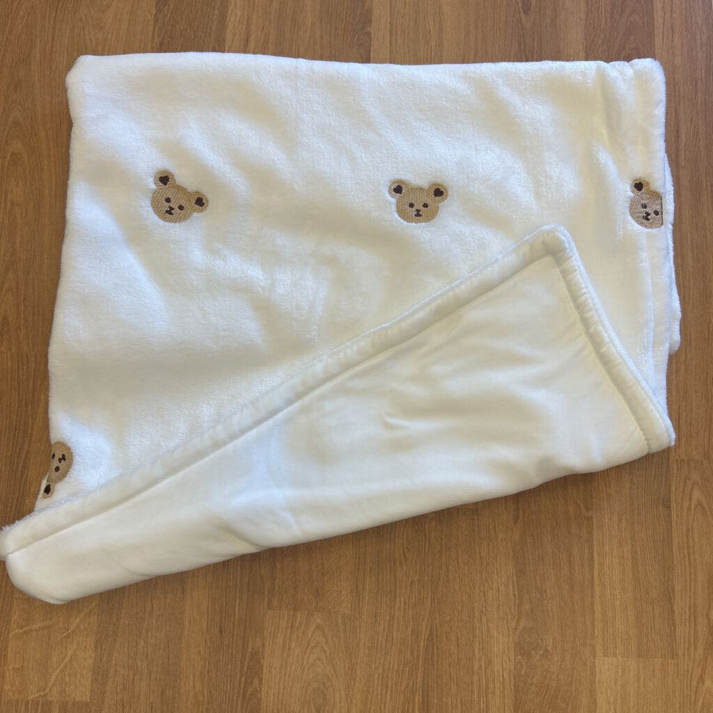 NEW Soft Bear Blanket