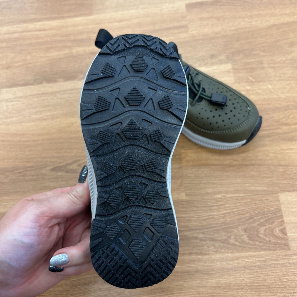 NEW Deer Stags Countur Jr. Green Sneakers - 11