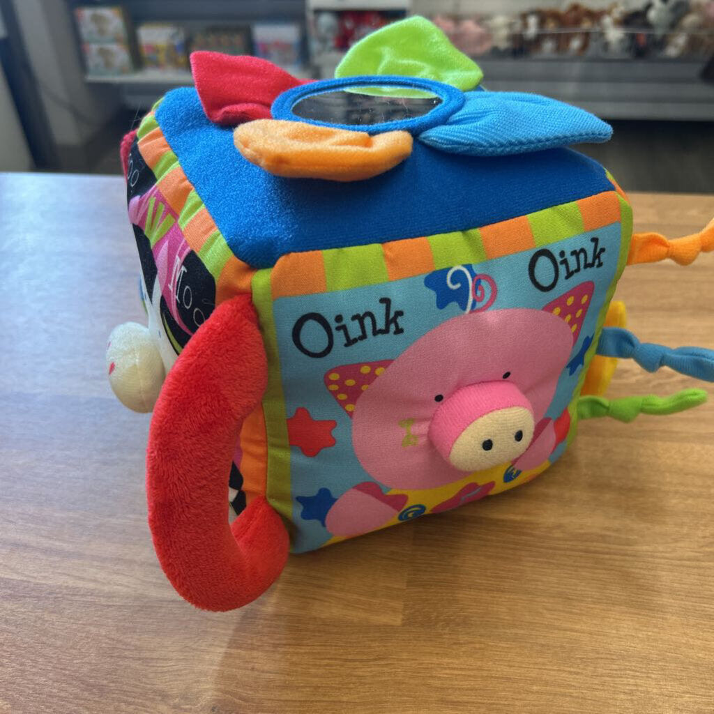 Melissa & Doug Soft Cube Toy