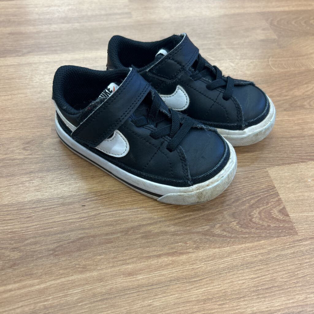 Nike Black Leather Sneakers - 6