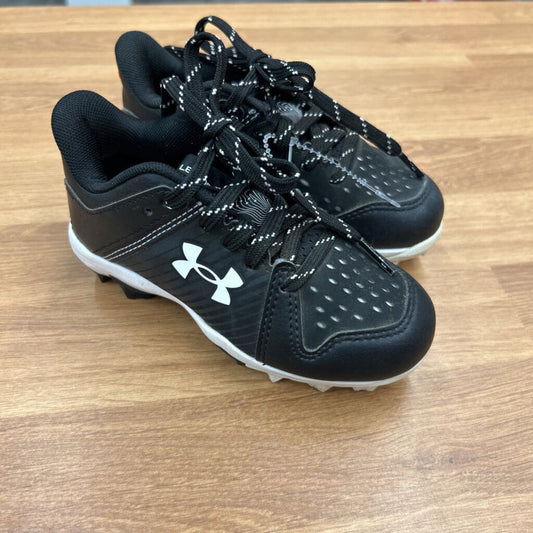 Under Armour Cleats - 9