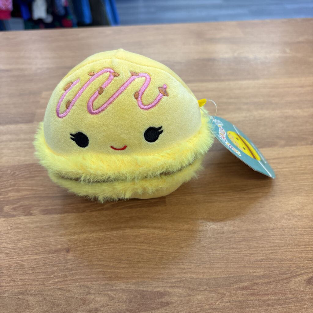 NWT Mini Squishmallow - Visconti