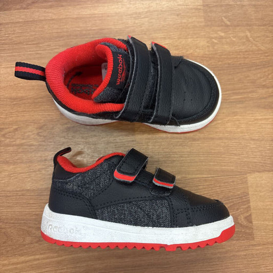 Reebok Black Sneakers - 5