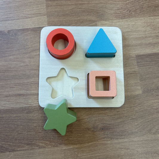 Carter's Wood Shapes Puzzle
