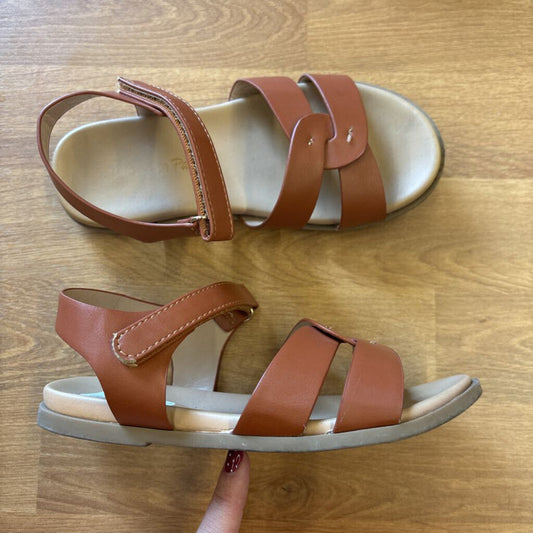 Dream Pairs Brown Sandals - 13
