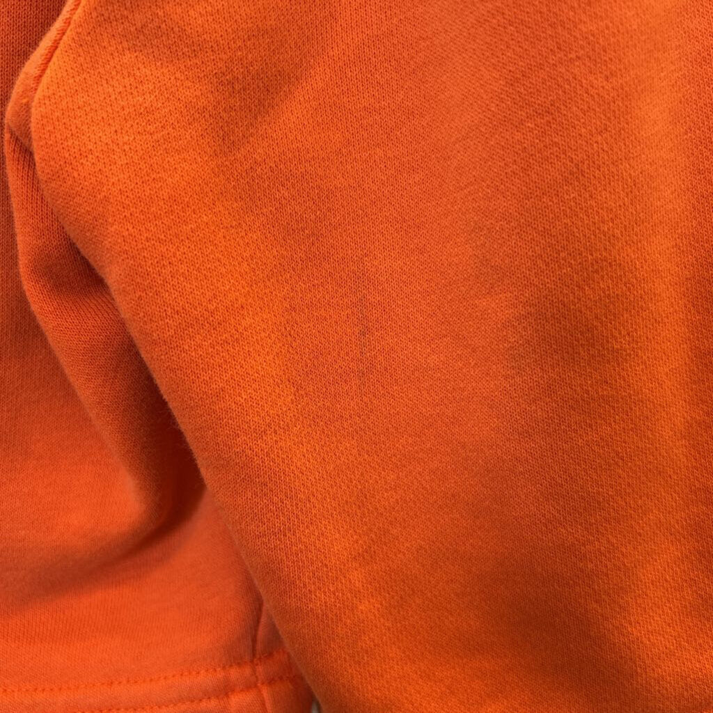 Nike Soft Shorts 6/7 (small mark on back)