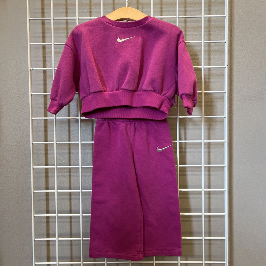 Nike Two Pc Set (wash wear) - 18m