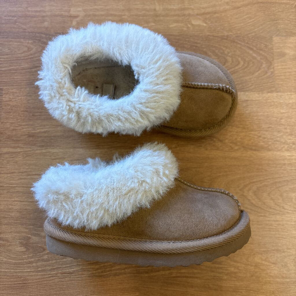 Brown Slippers - 7