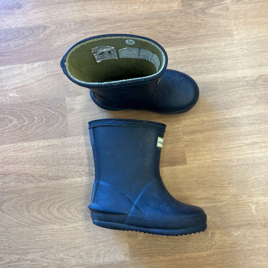 Hunter Black Rain Boots (wear in heels) - 4/5