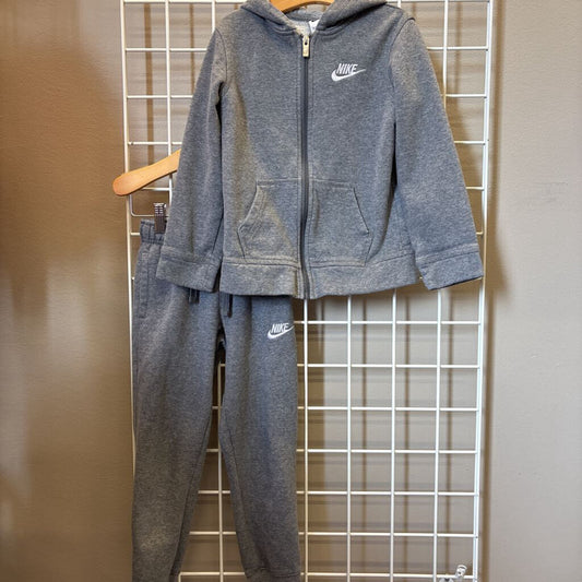 Nike Sweatsuit Set (wear on hoodie) - 7
