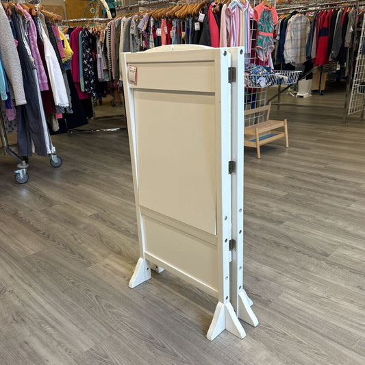 Guidecraft Toddler Tower - White