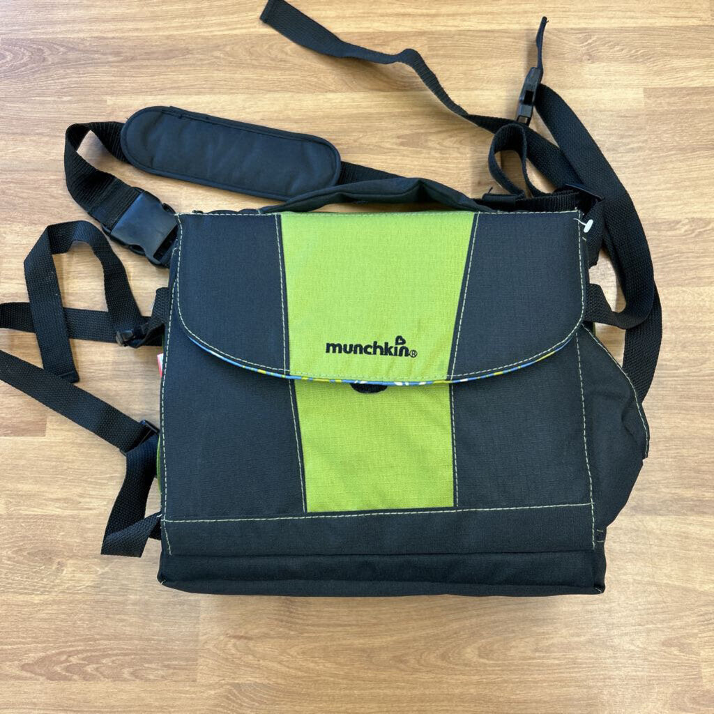 Munchkin Travel Booster Seat - Green