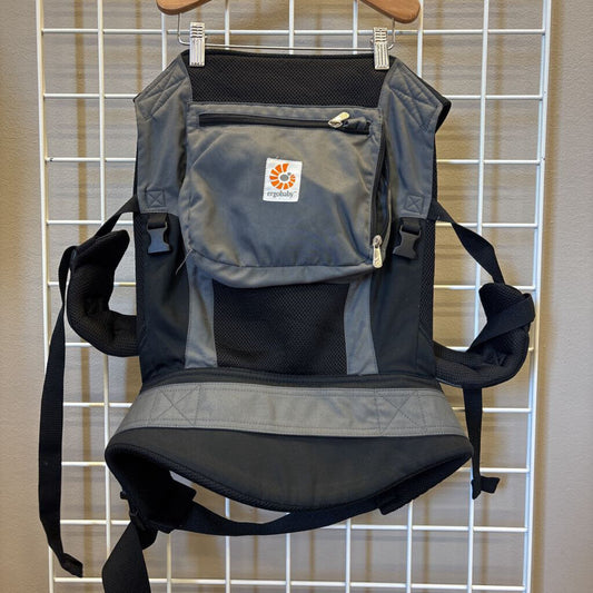 Ergo Carrier (wear / marks on rain cover)