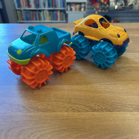 Set of 2 Cars
