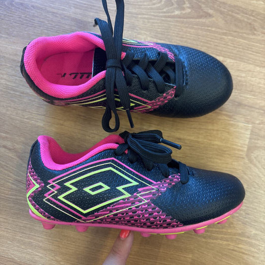 Lotto Black/Pink Soccer Cleats - 10