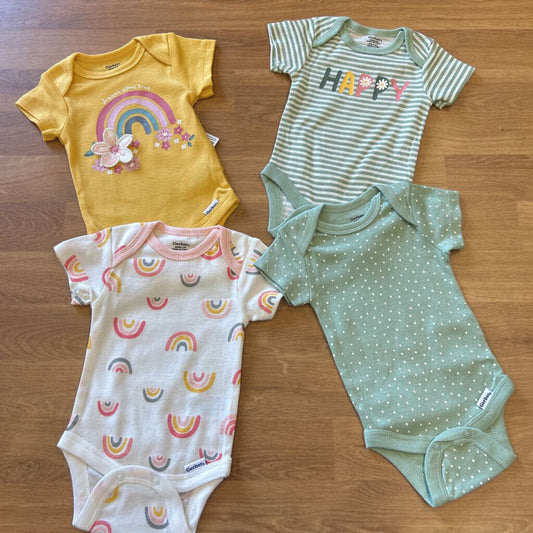 NWT Gerber Set of 4 SS Onesies - NB