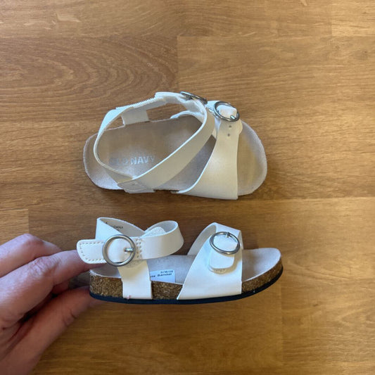 Old Navy White Sandal 12-18m