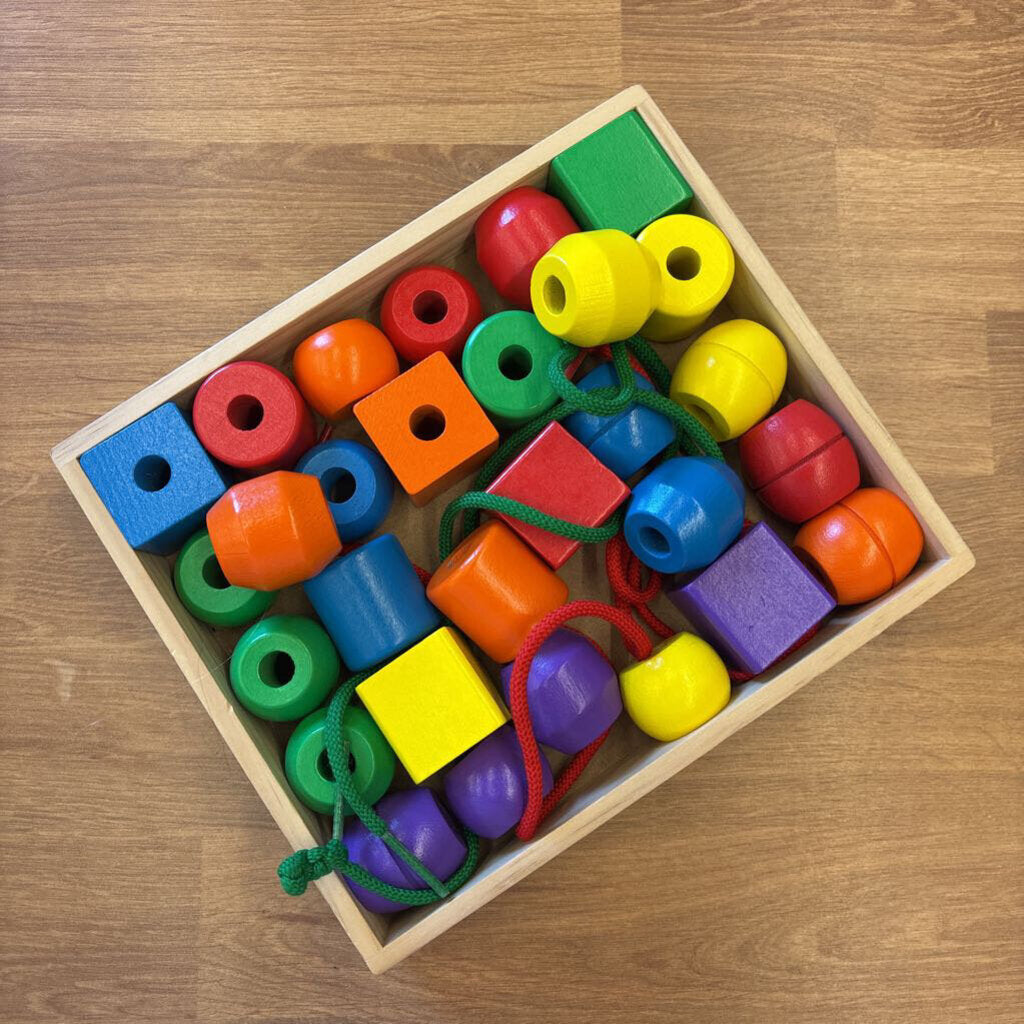 Melissa & Doug Primary Lacing Beads