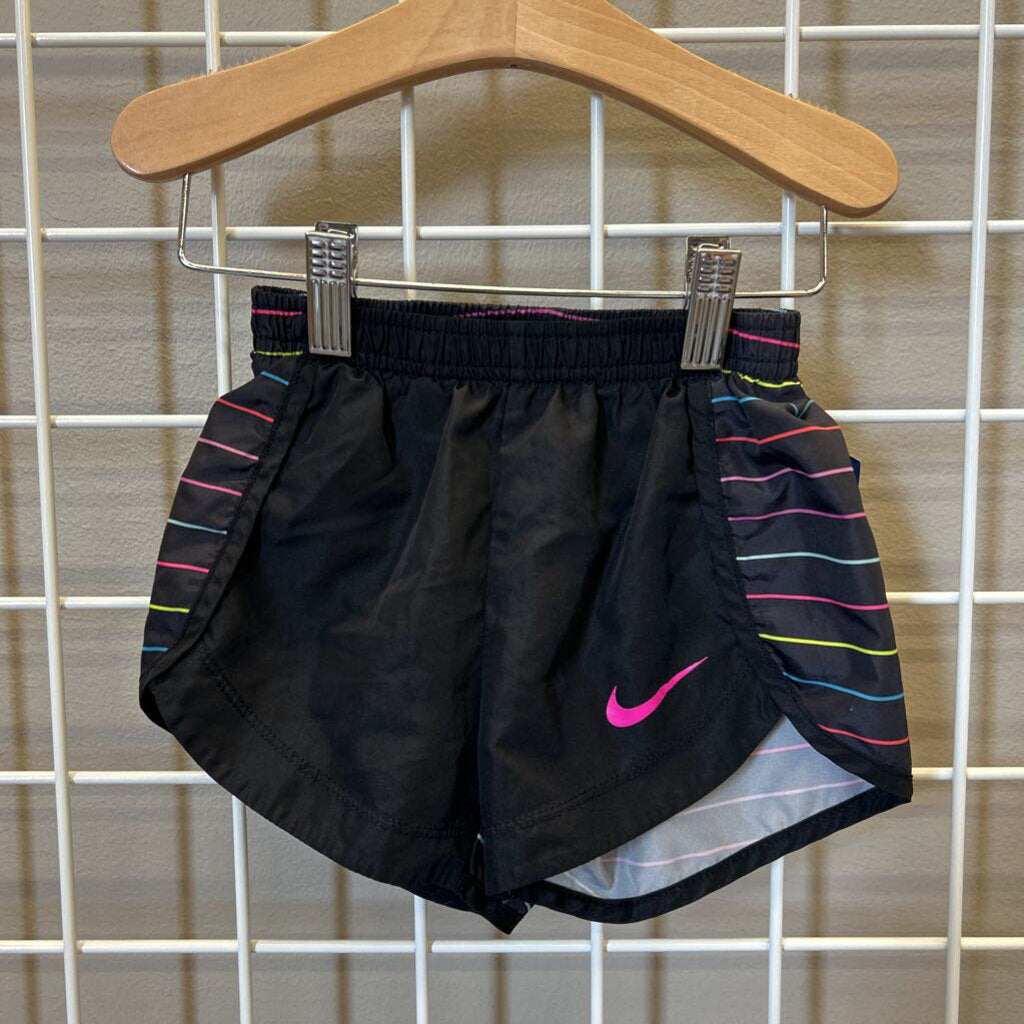 Nike Striped Active Short 4