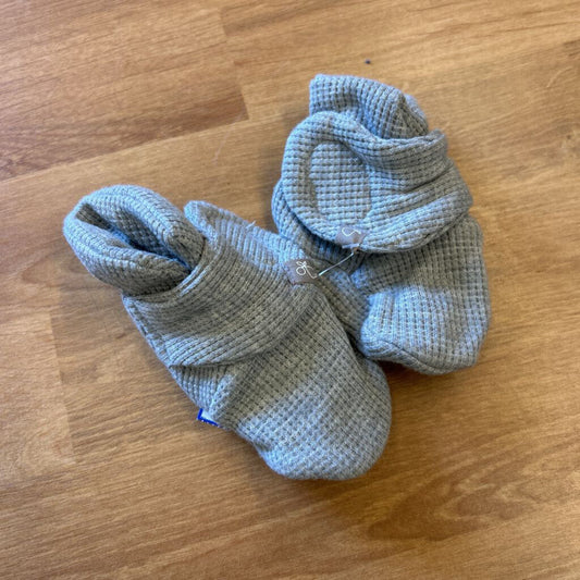 Goumi Infant Booties - Grey