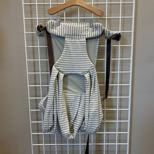 Vrbabies Wrap Carrier - Grey Stripe