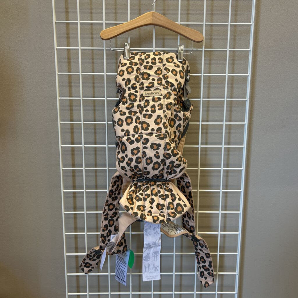 Baby Bjorn Carrier - Leopard
