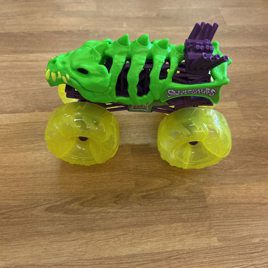 Hot Wheels Glow Monster Truck
