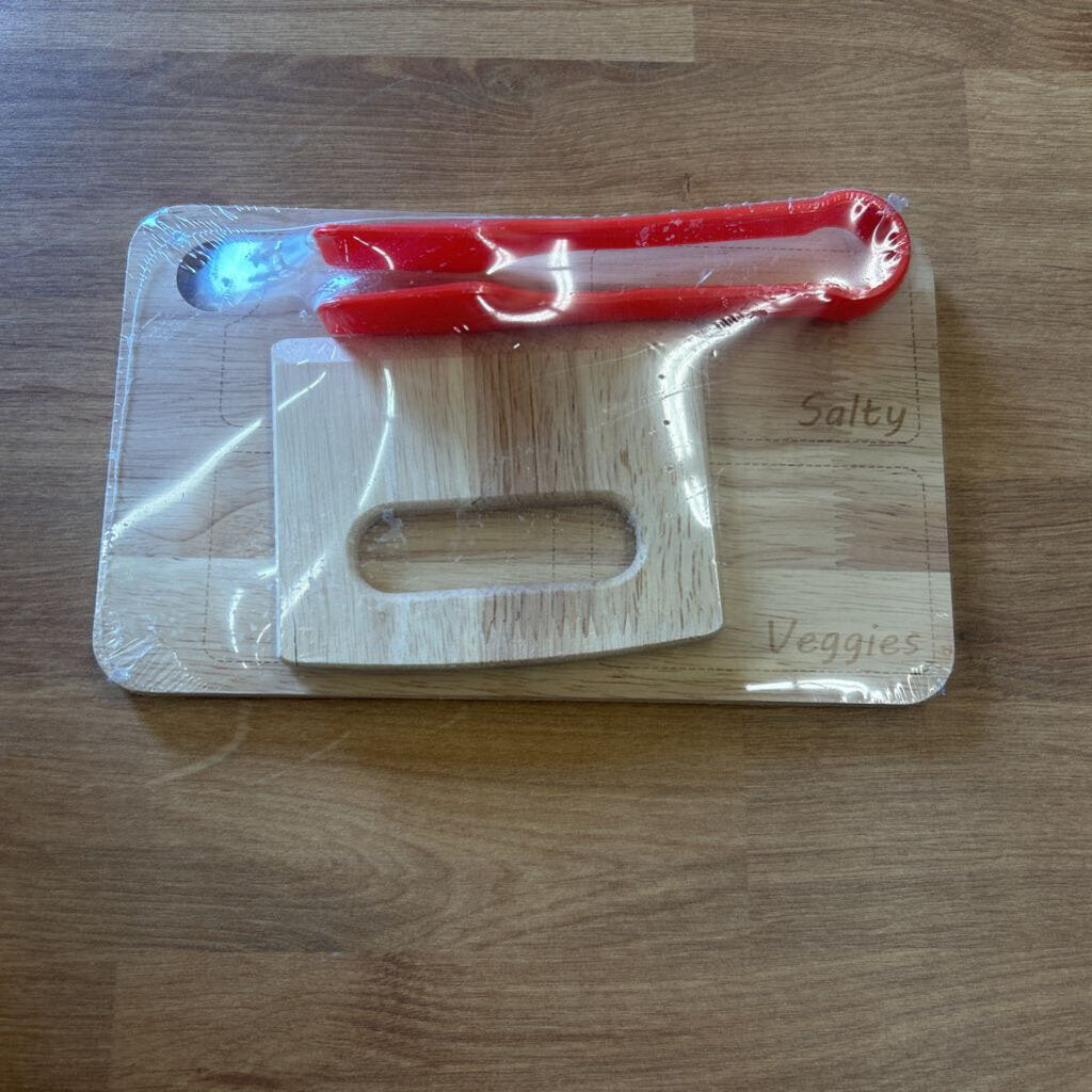 NEW Play Charcuterie Set