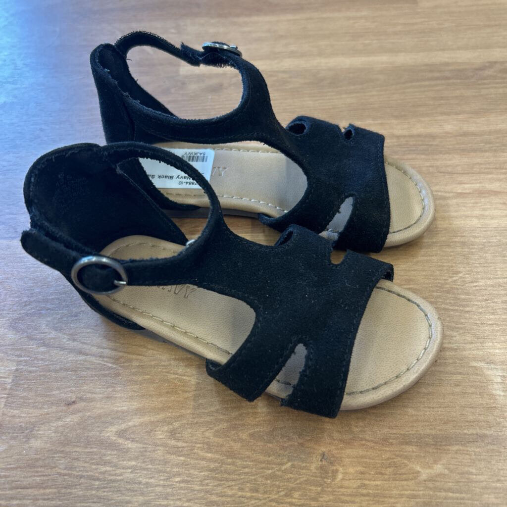 Old Navy Black Sandals - 6