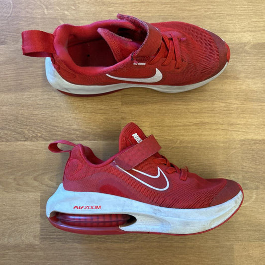Nike Red Air Zoom Sneakers (wear) - 11