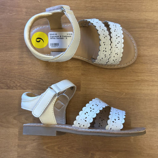 Cupcakes & Cashmere White Sandals - 9