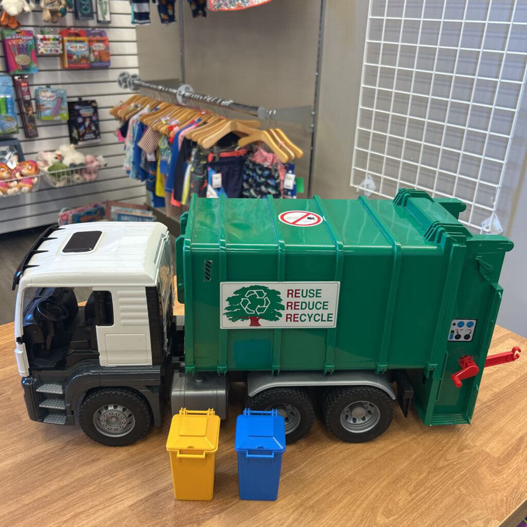 Recycle Truck w/ 2 Bins