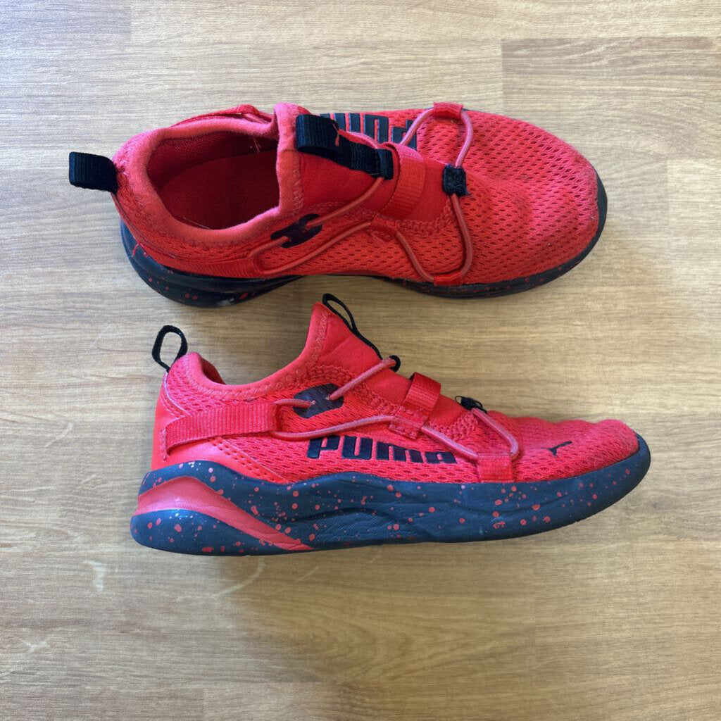 Puma Red Sneakers (play condition) - 13