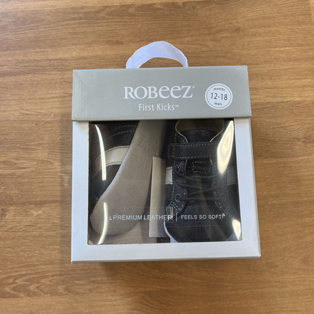 NEW Robeez First Kicks Black Mocs - 12/18m